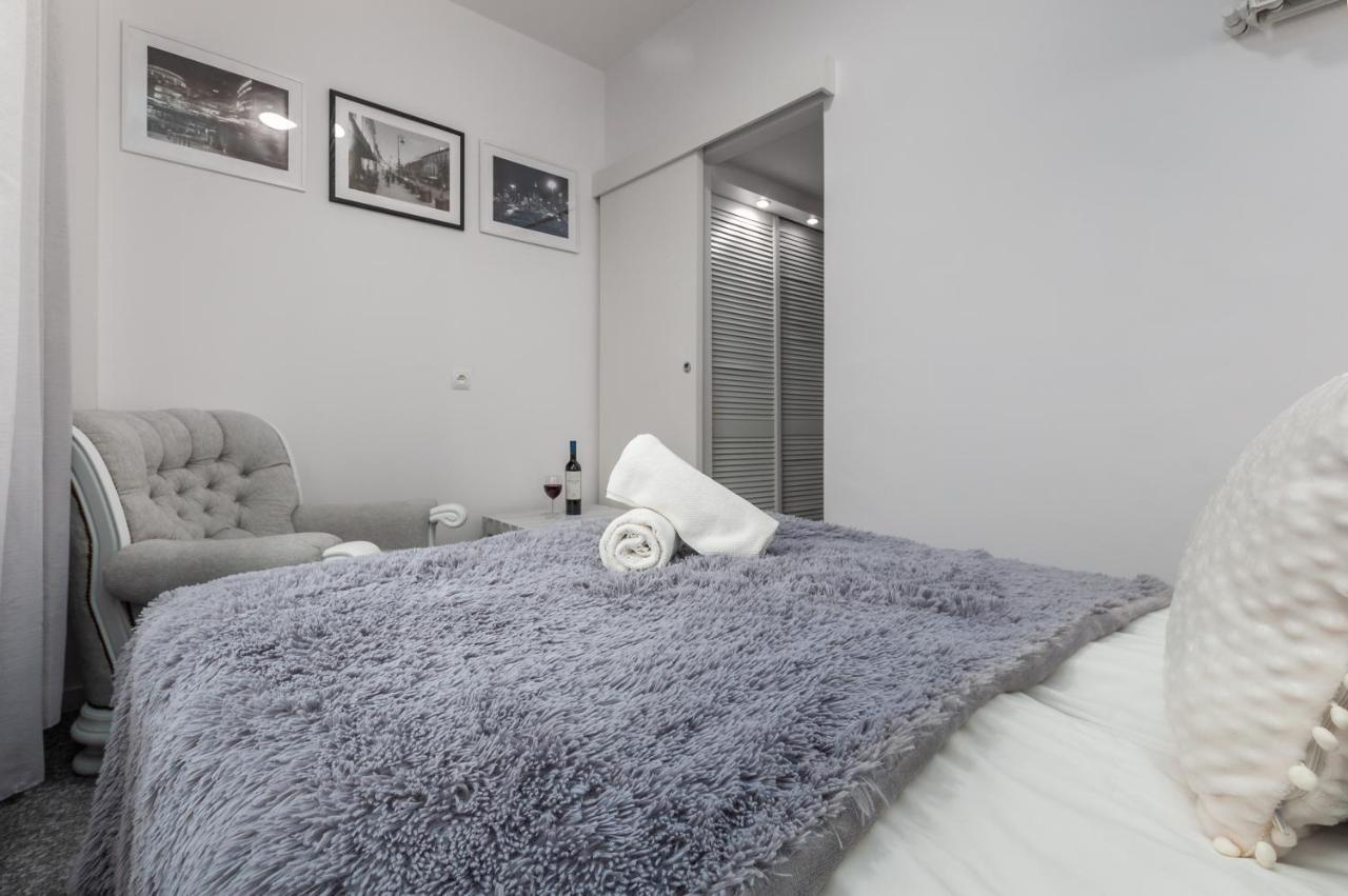 Apartments Madelaine Warsaw By Noclegi Renters ภายนอก รูปภาพ