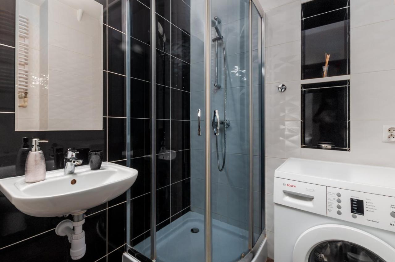 Apartments Madelaine Warsaw By Noclegi Renters ภายนอก รูปภาพ