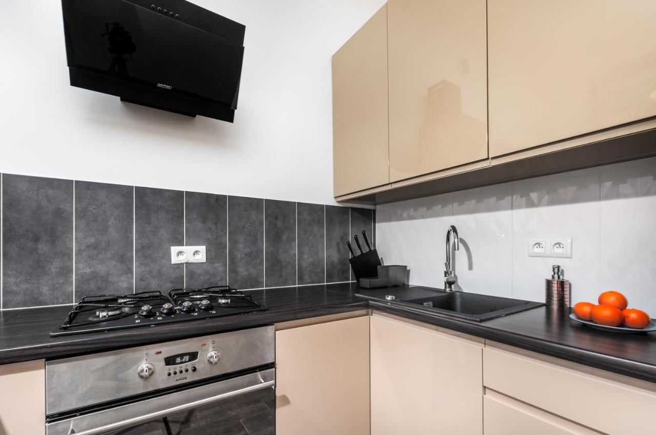 Apartments Madelaine Warsaw By Noclegi Renters ภายนอก รูปภาพ